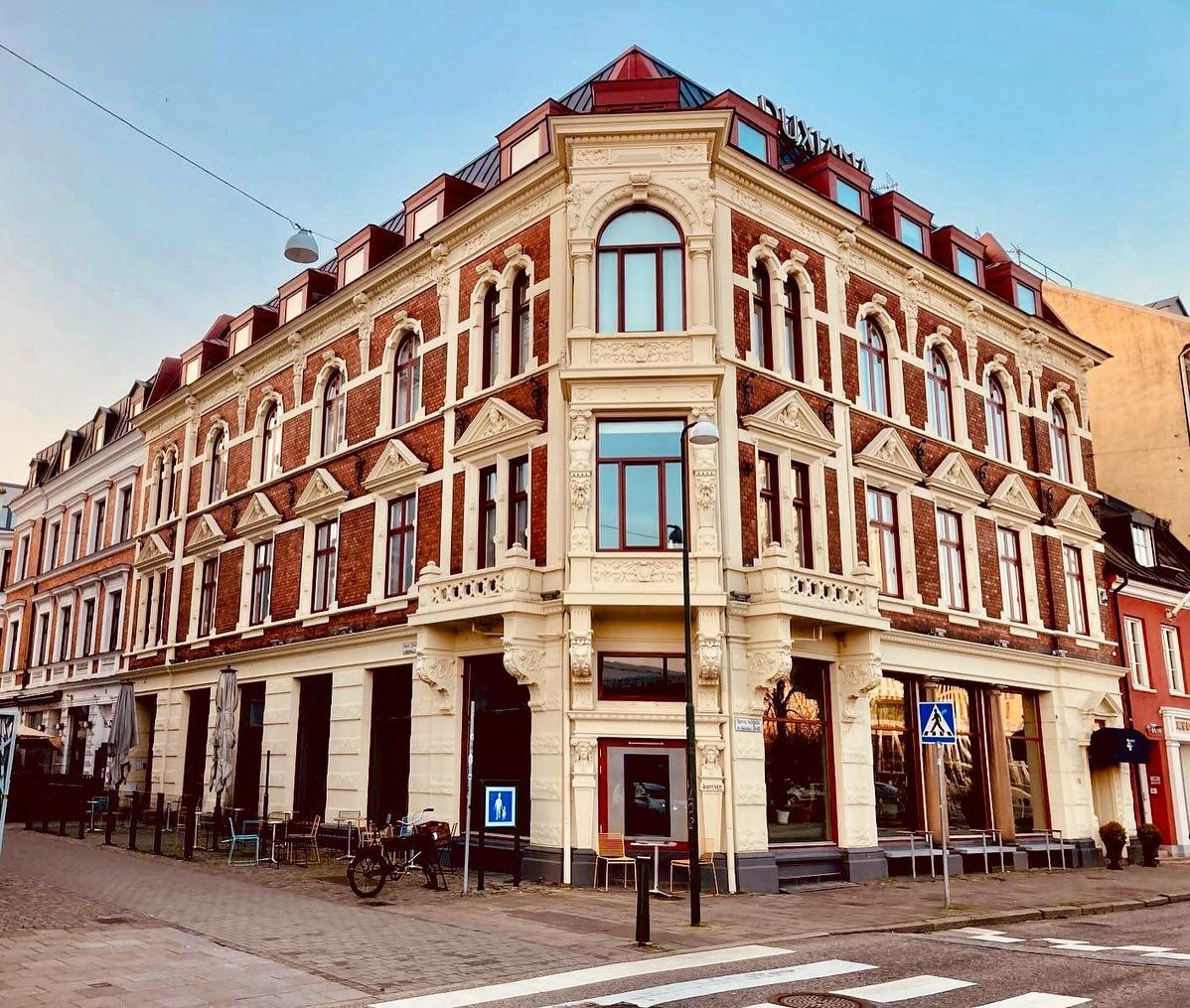 Gallery Image 16